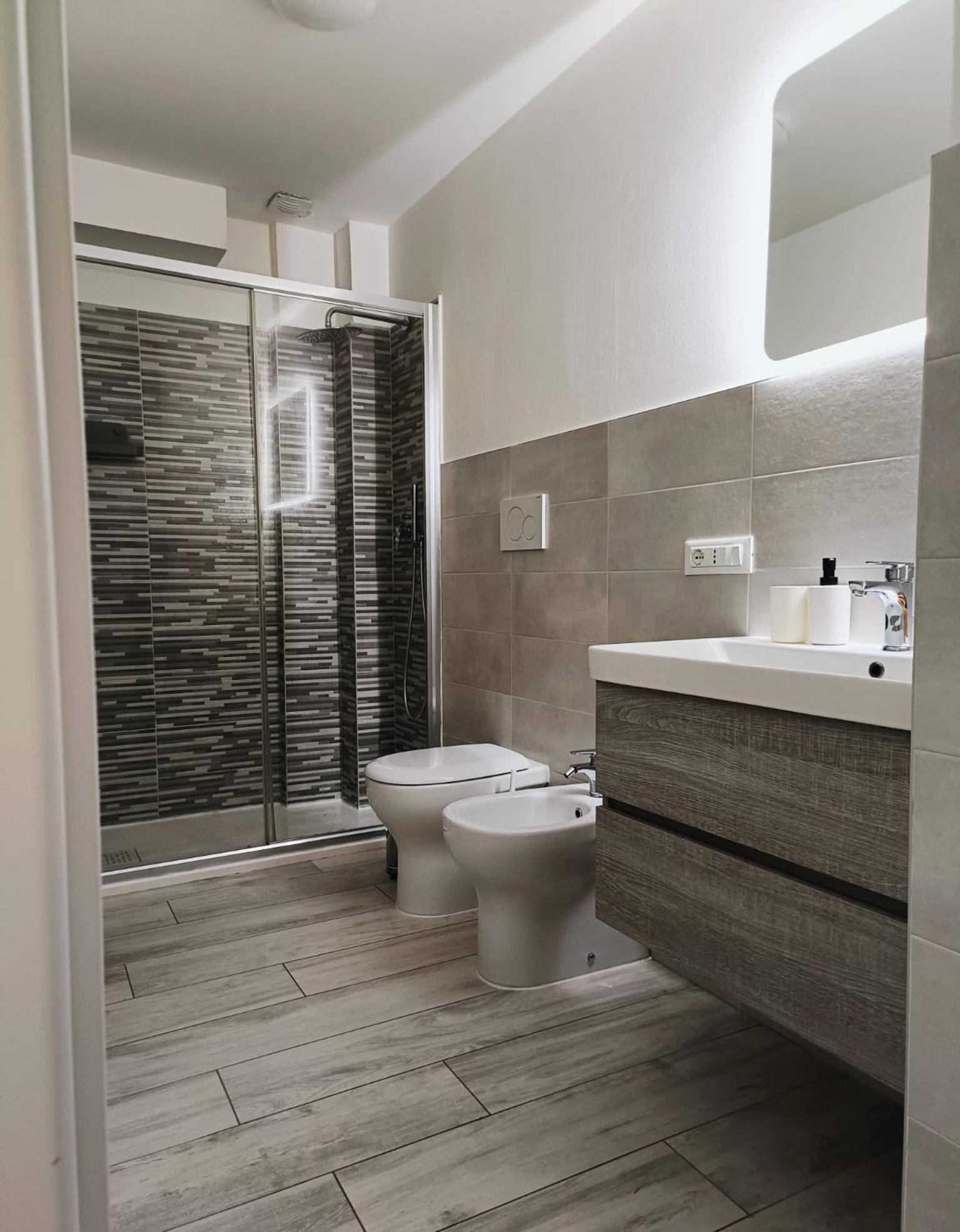 Yr Apartments Milan - Bocconi Ngoại thất bức ảnh